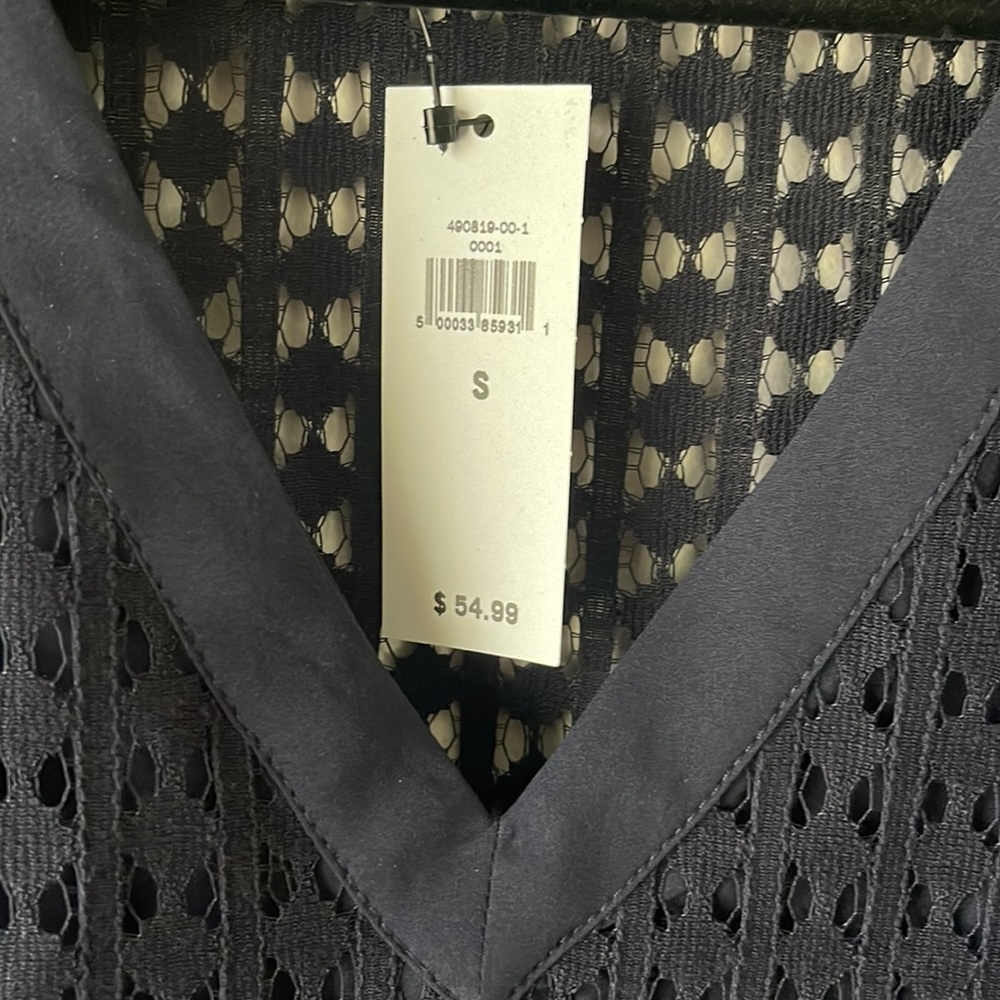 Cute patterned blouse - Picture 3 of 3